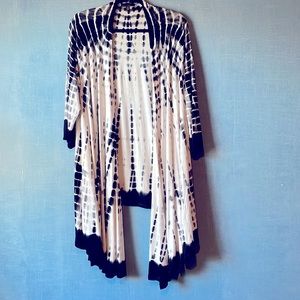 Long in the front and shorter in the back open cardigan